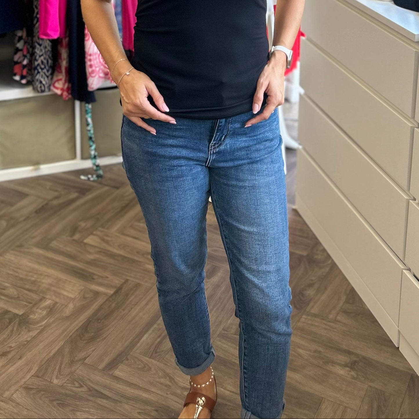 GIGI Mom Fit Jeans