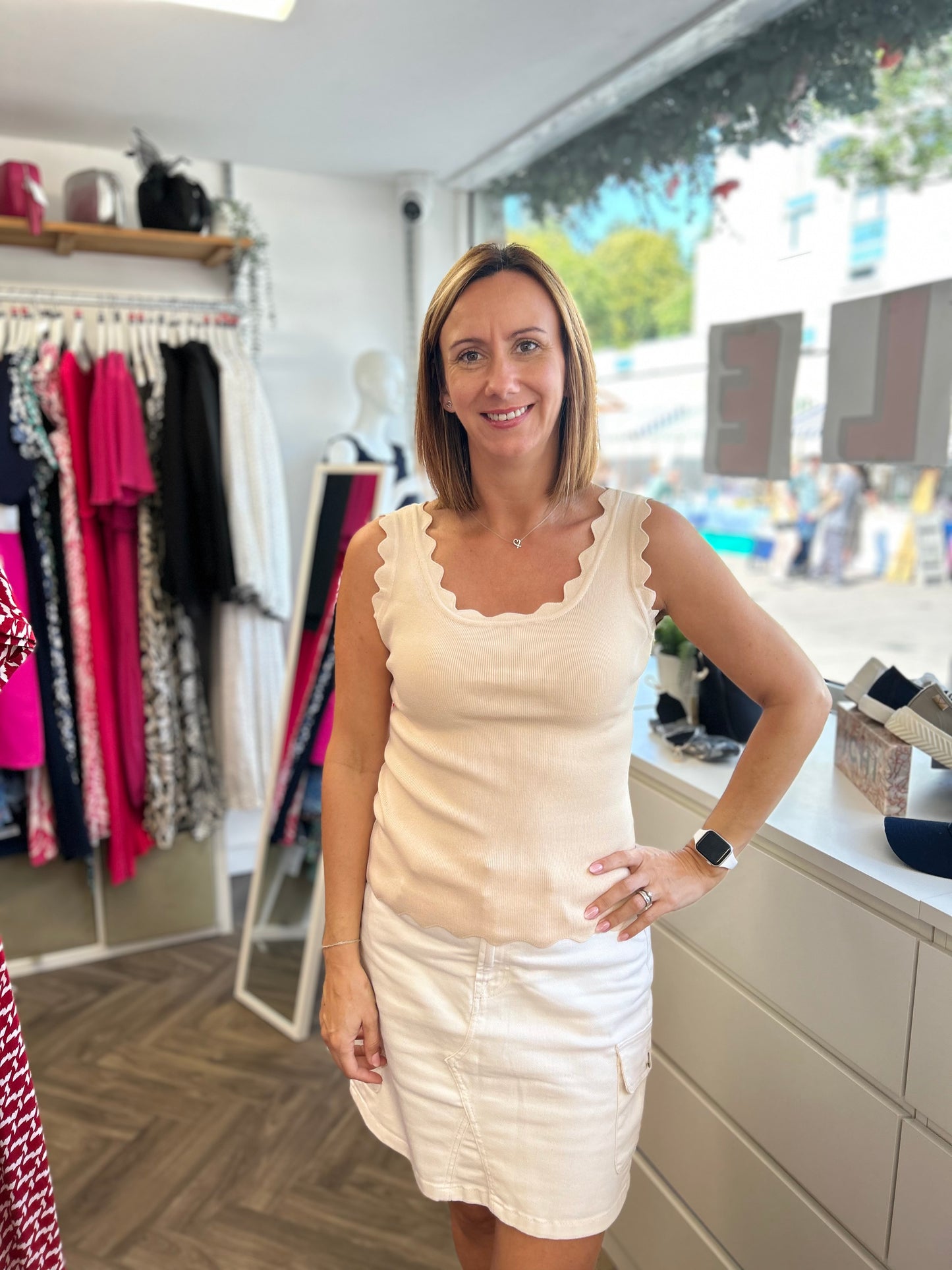 SUE Scalloped Vest
