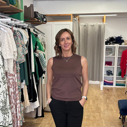 MORLA Sleeveless Top