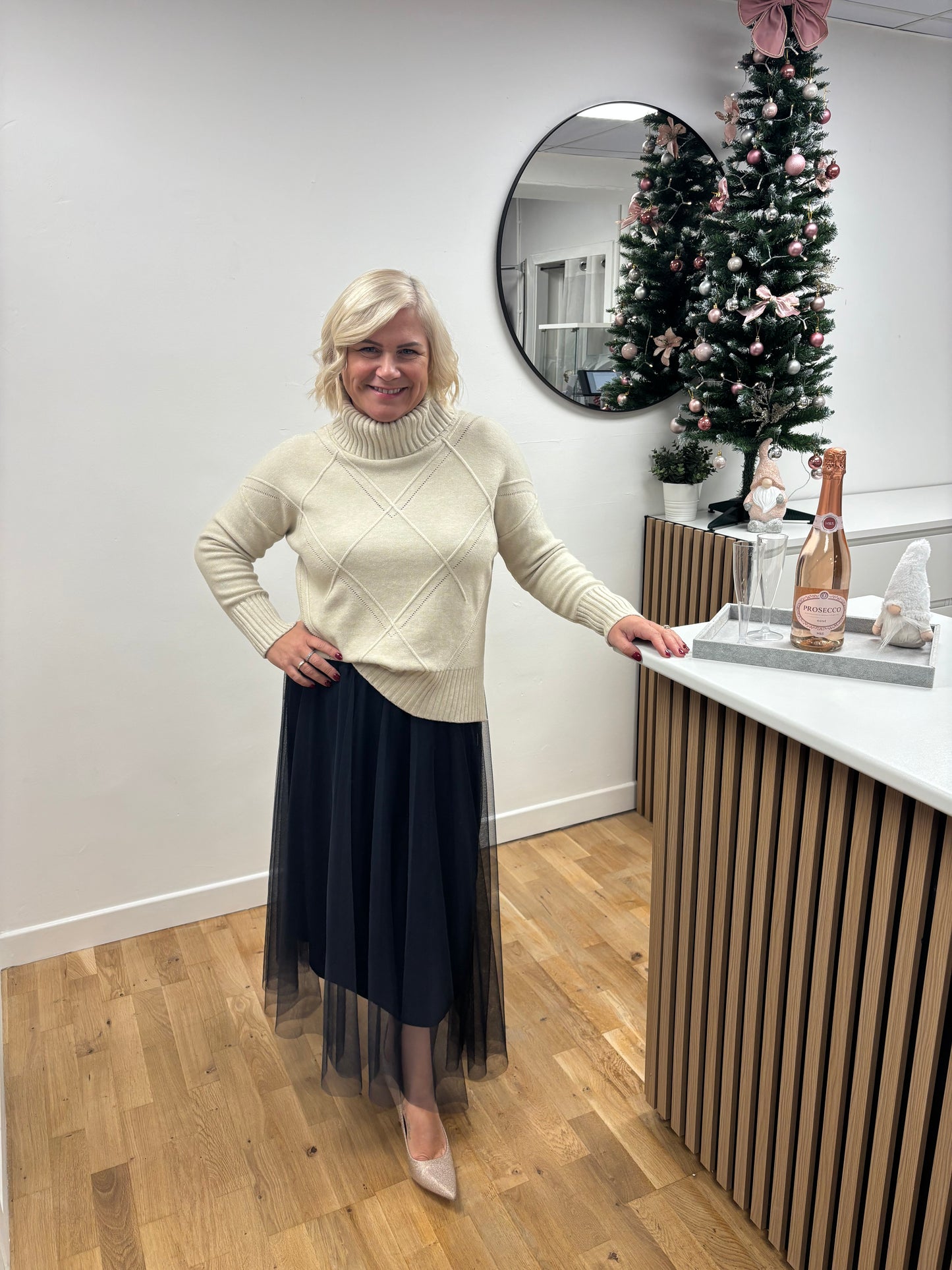 LYDIA Tulle Midi Skirt