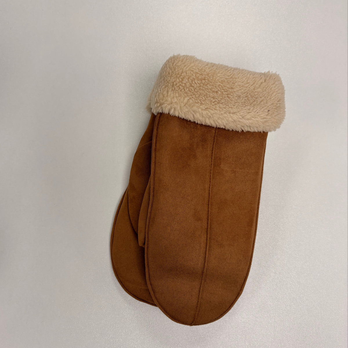 NICKI Faux Suede Mittens