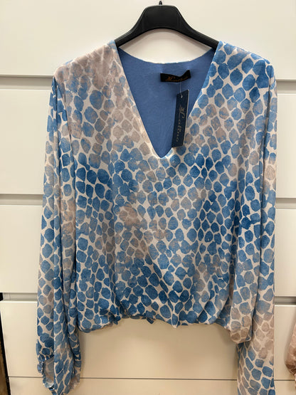 DOLLY V Neck Blouse