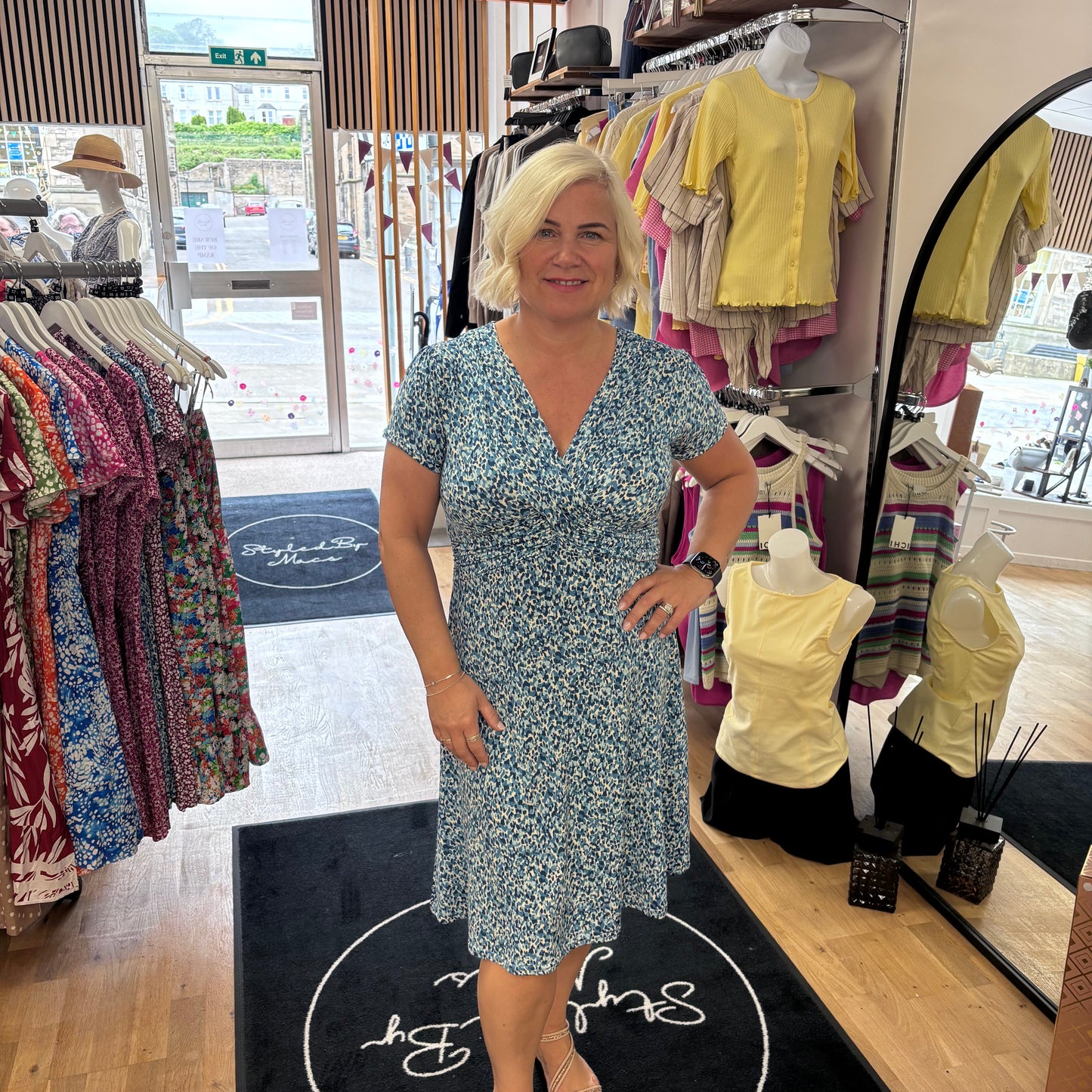 ALMA Midi Dress