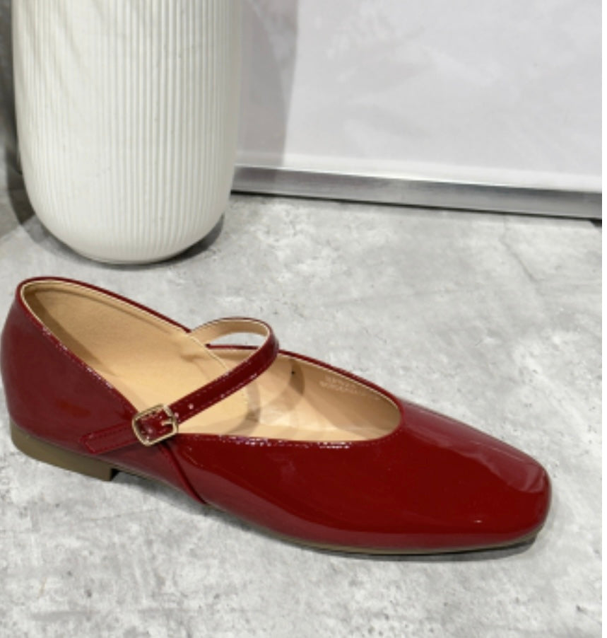 DOLLY Ballet Pumps