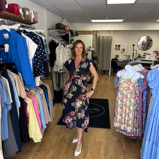THEA Floral Print Midi Dress