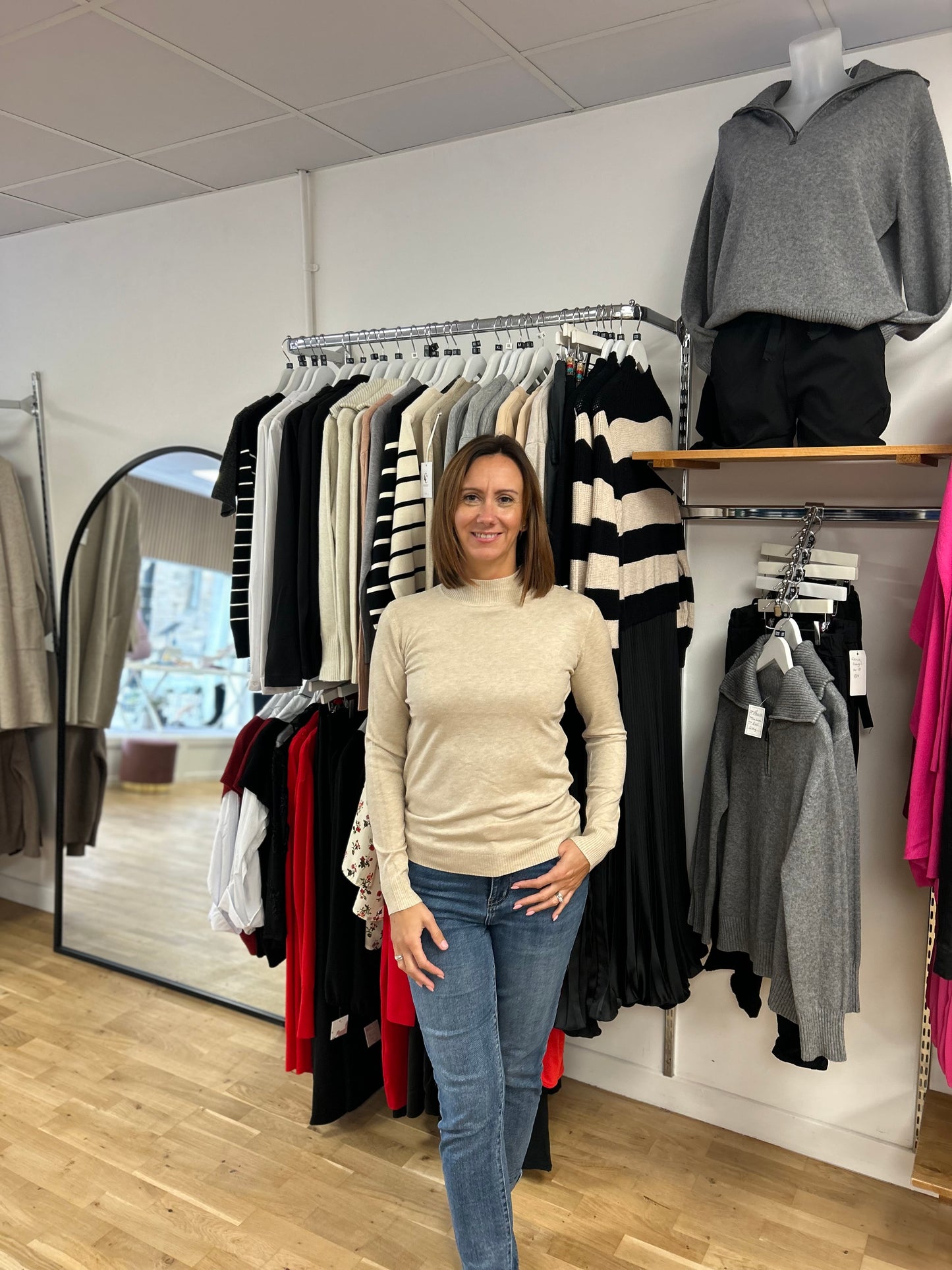 JANE Turtle Neck Jumper