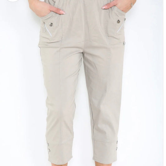 OLIVE Crop Trousers