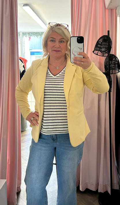 1 ICHI KATE Blazer
