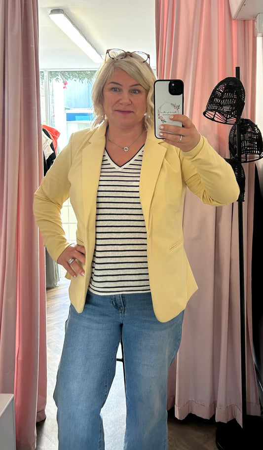 1 ICHI KATE Blazer