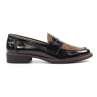 TITAN Patent Loafer